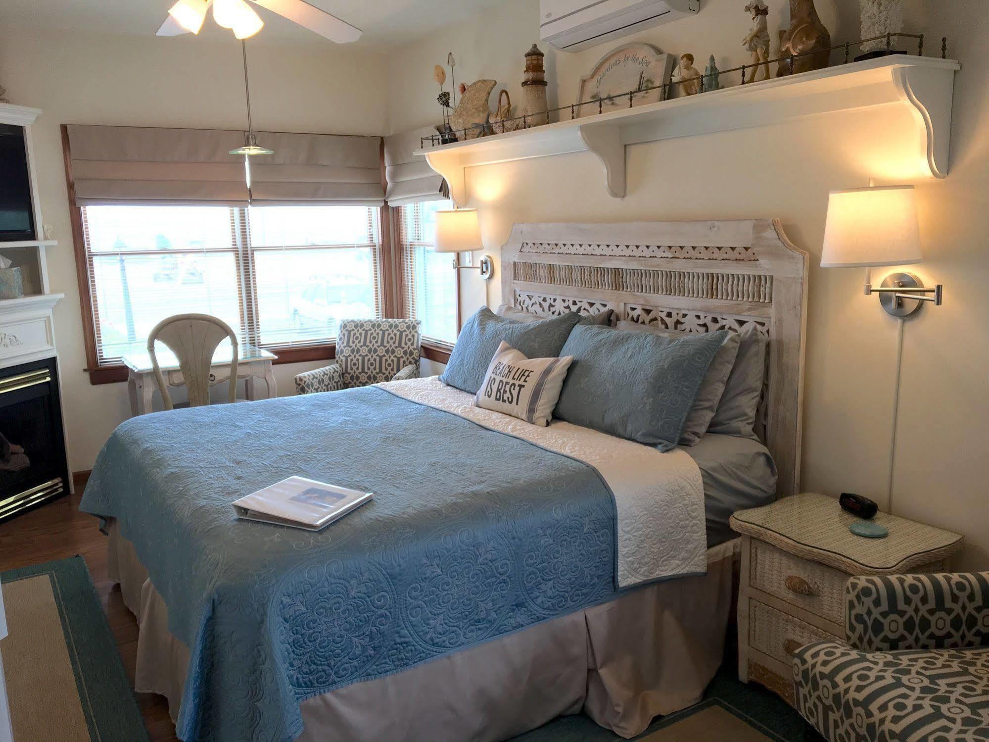 Sand Castle Bed And Breakfast Barnegat Light Exterior photo